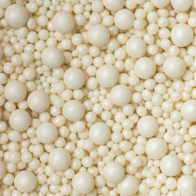 Strössel Sockerpärlor Mix Vit- Upptäck Cocodrips eleganta vita sockerpärlor – den perfekta dekorationen för att ge dina bakverk en tidlös och lyxig finish! Våra pärlor kommer i olika storlekar, från små och delikata till stora och iögonfallande, vilket gör det enkelt att skapa vackra kontraster och en exklusiv känsla på cupcakes, tårtor och andra desserter. De vita tonerna passar till alla teman – från klassiska bröllopstårtor till moderna festkreationer – och lyfter varje bakverk med en touch av elegans. G